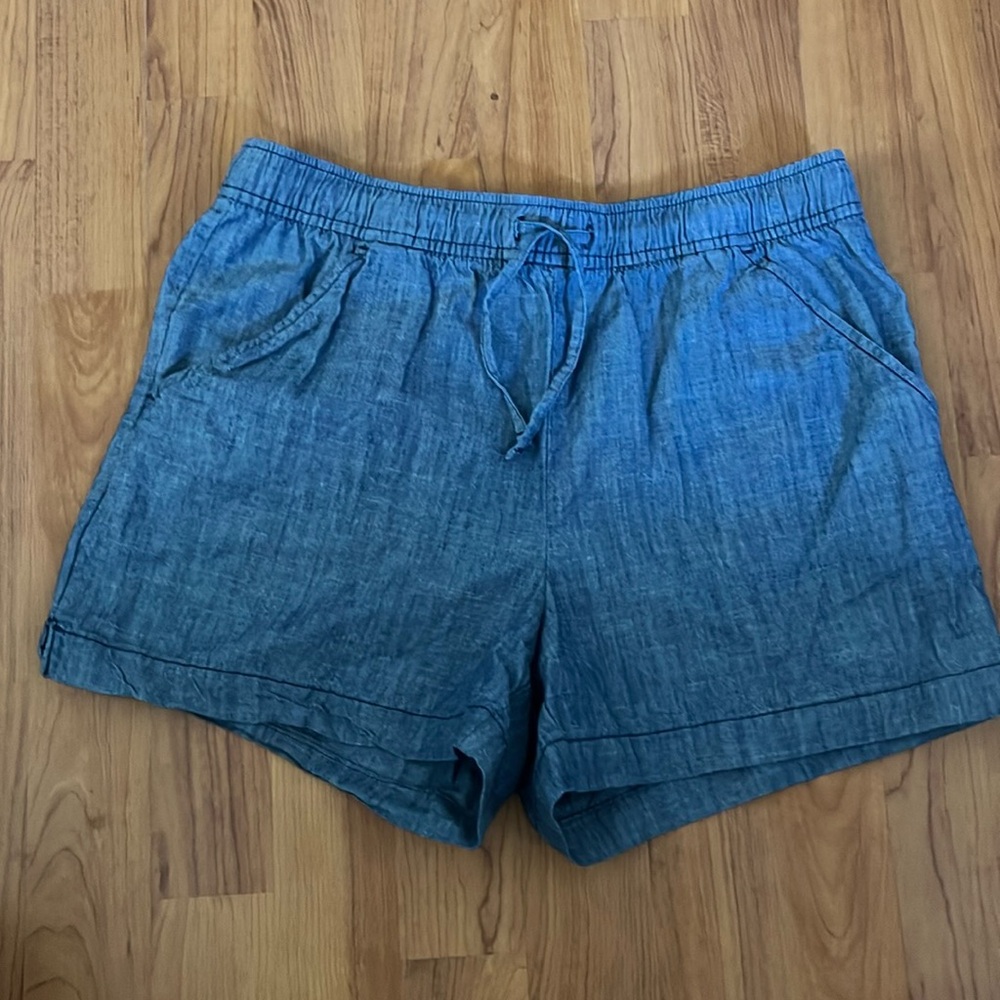 Kids Old Navy, xxl (18) shorts.